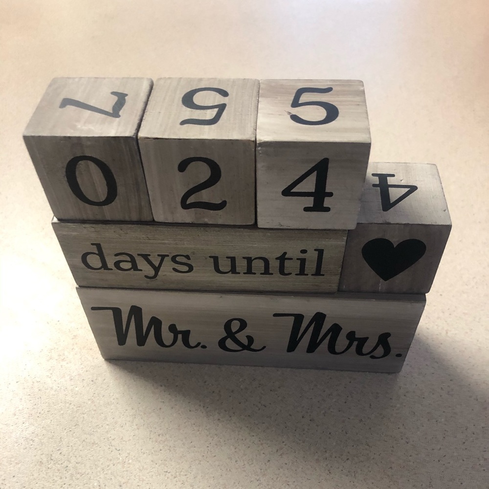 Wedding countdown blocks